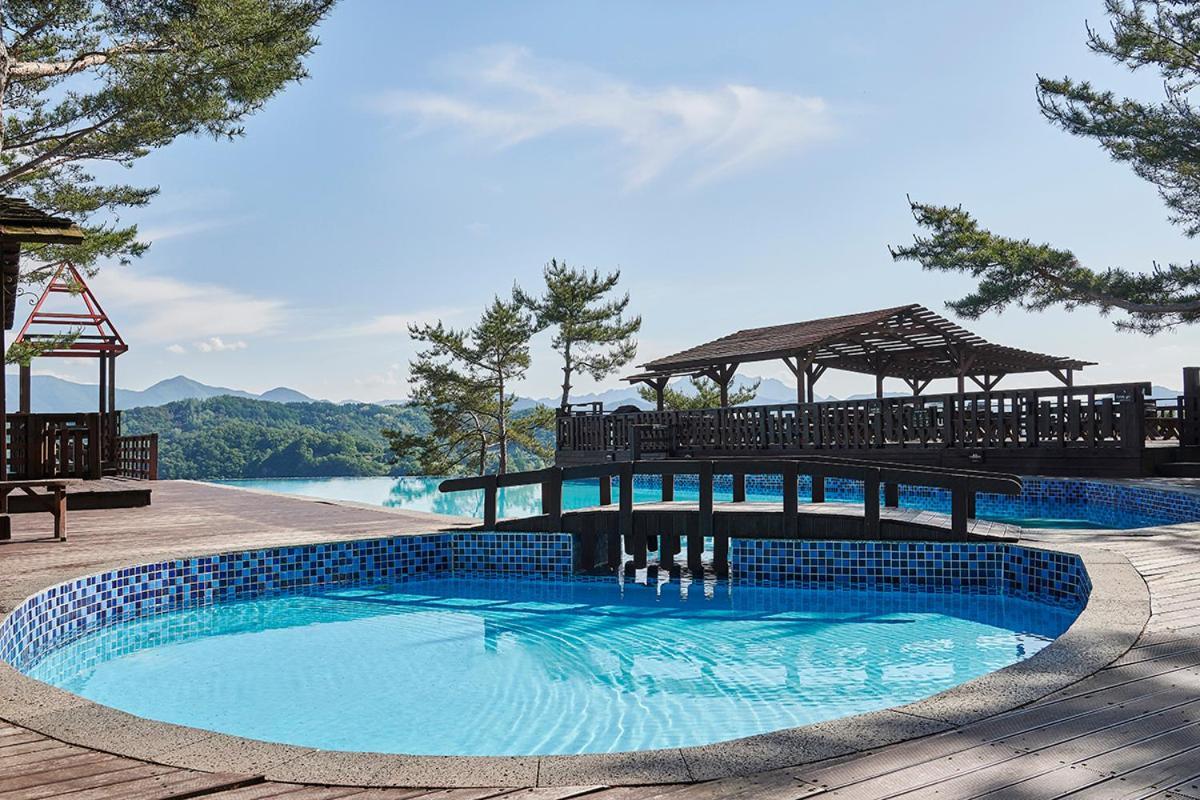 Club Es Jecheon Resort Chechon Экстерьер фото